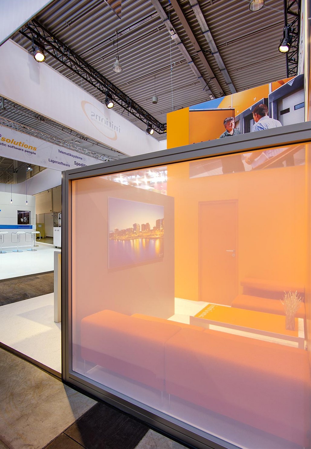 Logimat 2015, Messestand initions, initions Ag, Messedesign Orange