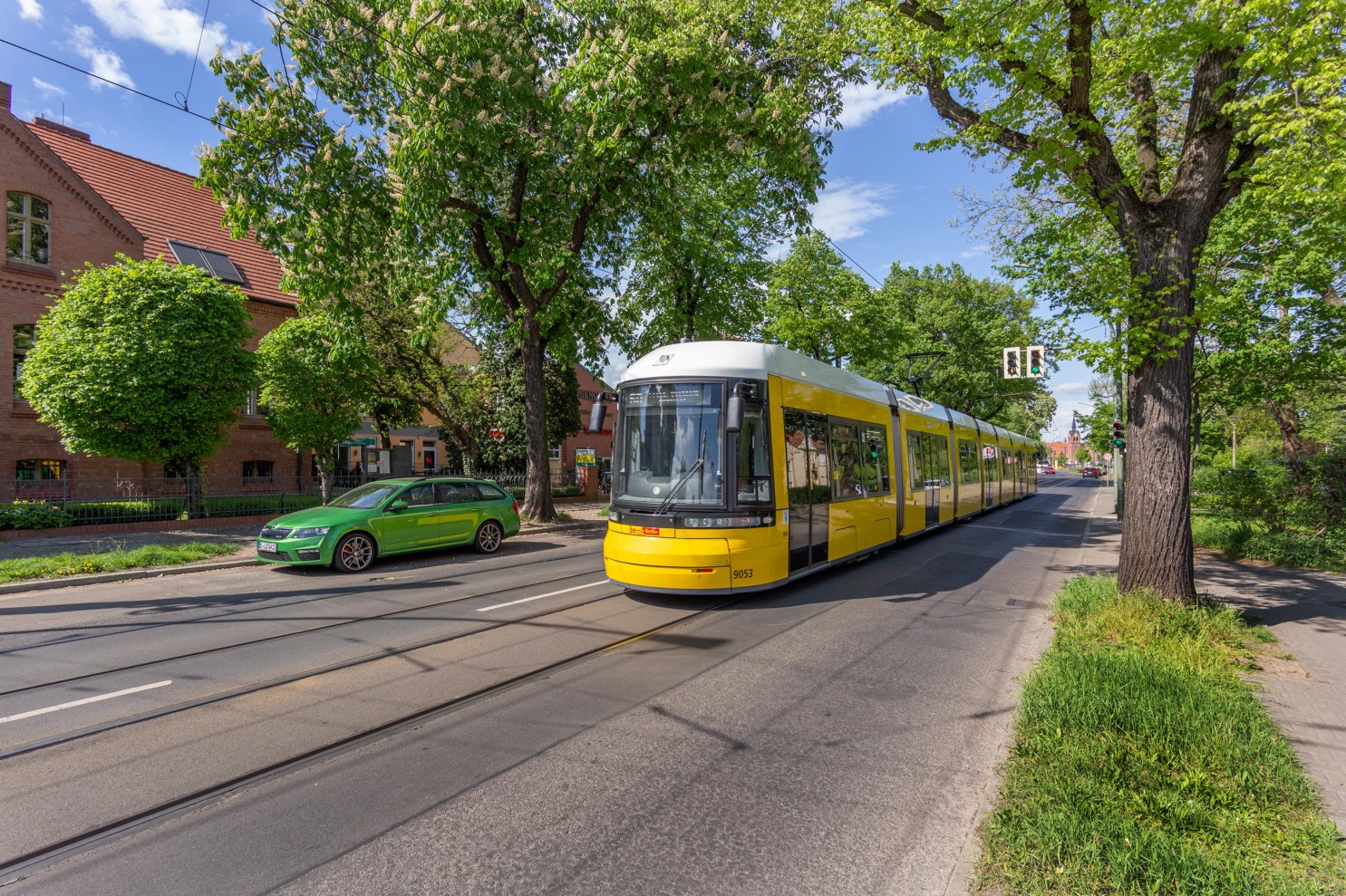 french garden umgebung bahnanbindung