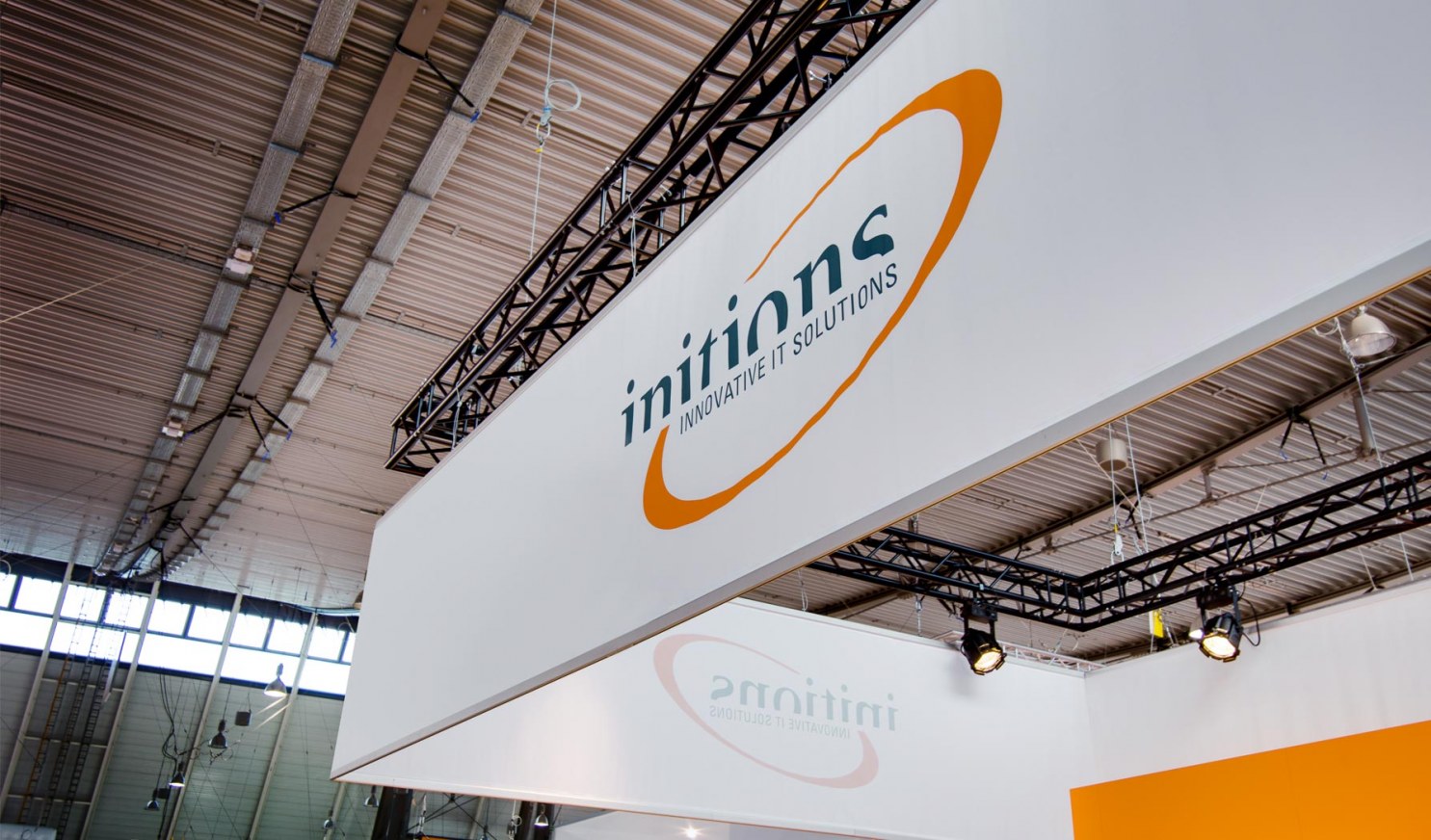 Initions AG Messestand Banner
