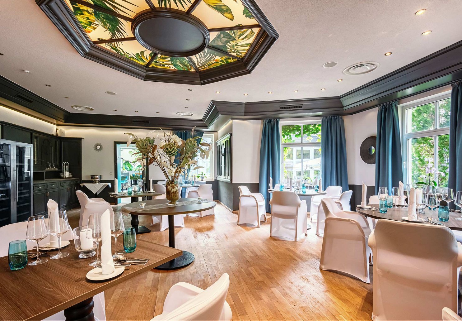 parkhotel diani restaurant